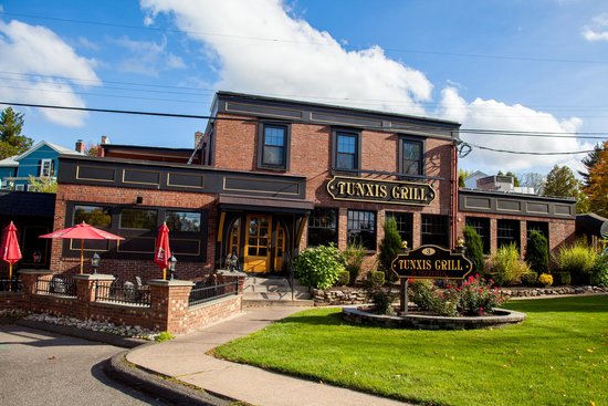 Tunxis Grill & Pizzeria